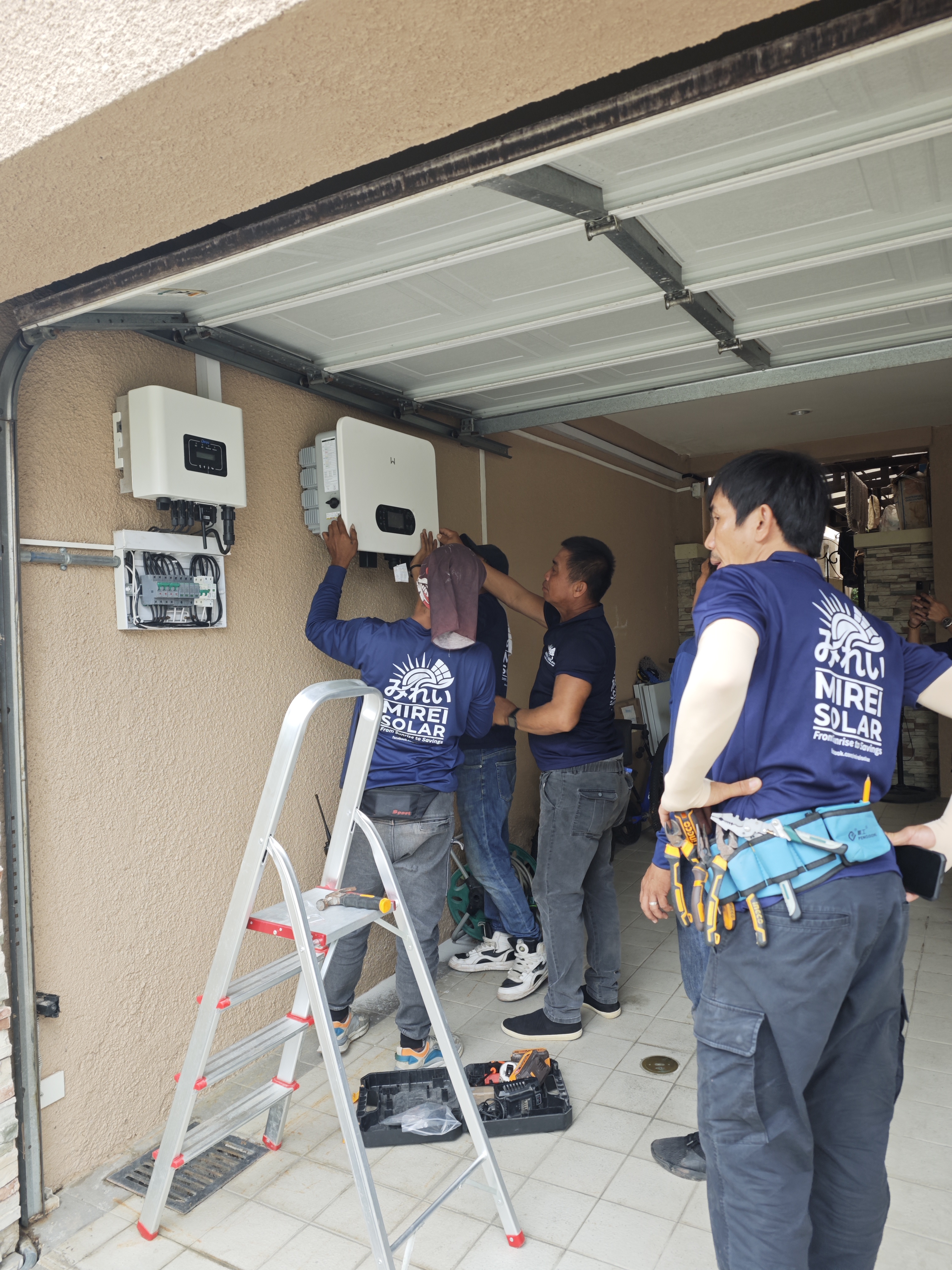 Installer mounting solar racking